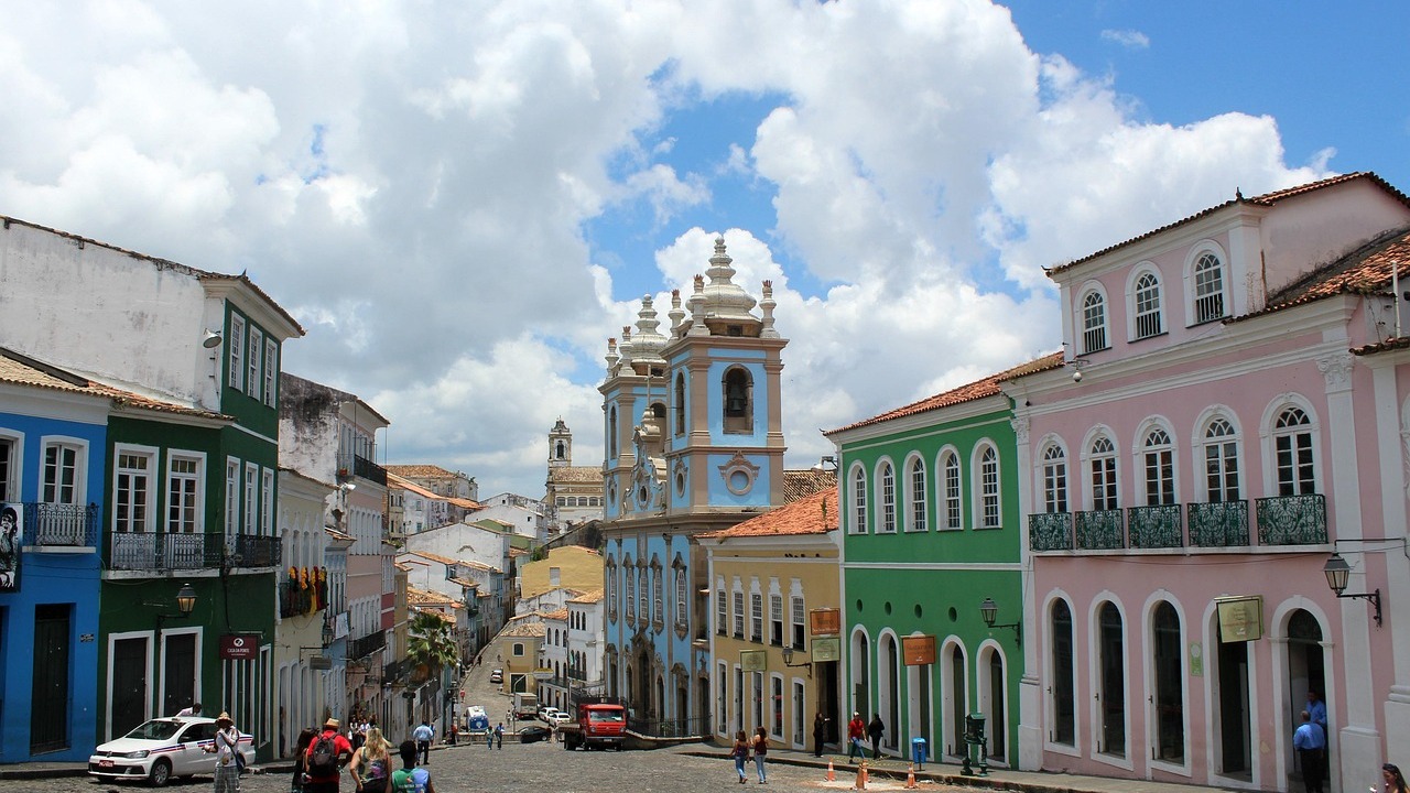 Salvador celebra o Dia da África no Pelourinho com shows e desfile de Noivas Africanas